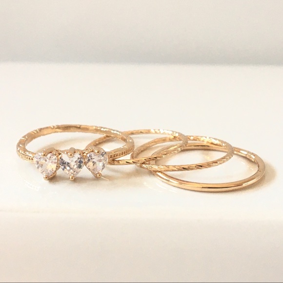 Cubic Zirconia Gold-plated 4 piece ring set - Picture 1 of 3